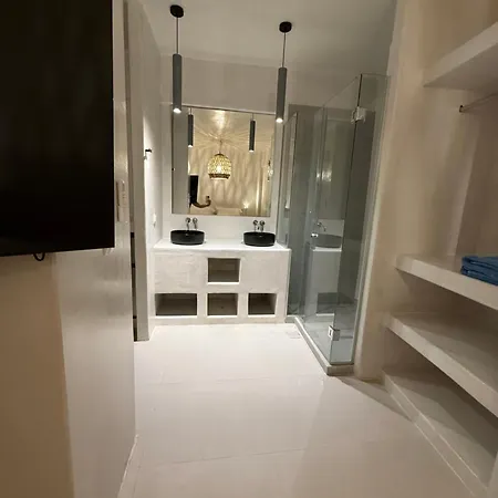 Homestay Value For Money Center Designer Spacious