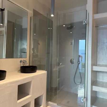 Value For Money Center Designer Spacious Homestay Naousa (Paros)